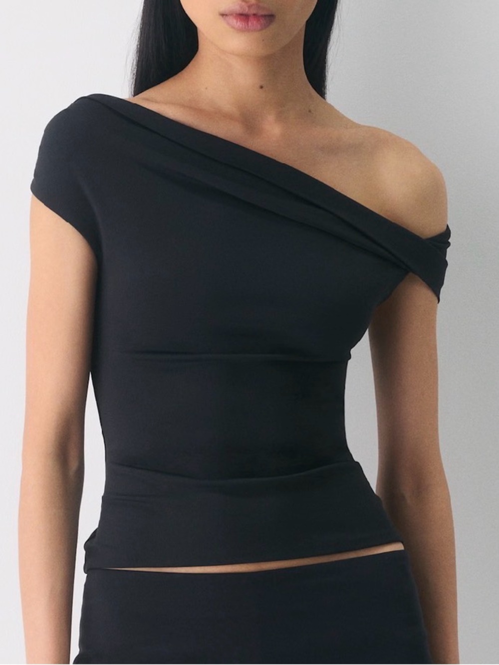 Aritzia Original Contour Ravish Top
